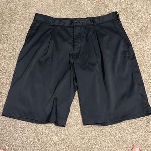 Men's Nike Relaxed Pleated Golf Shorts, Black, Size 34 683059